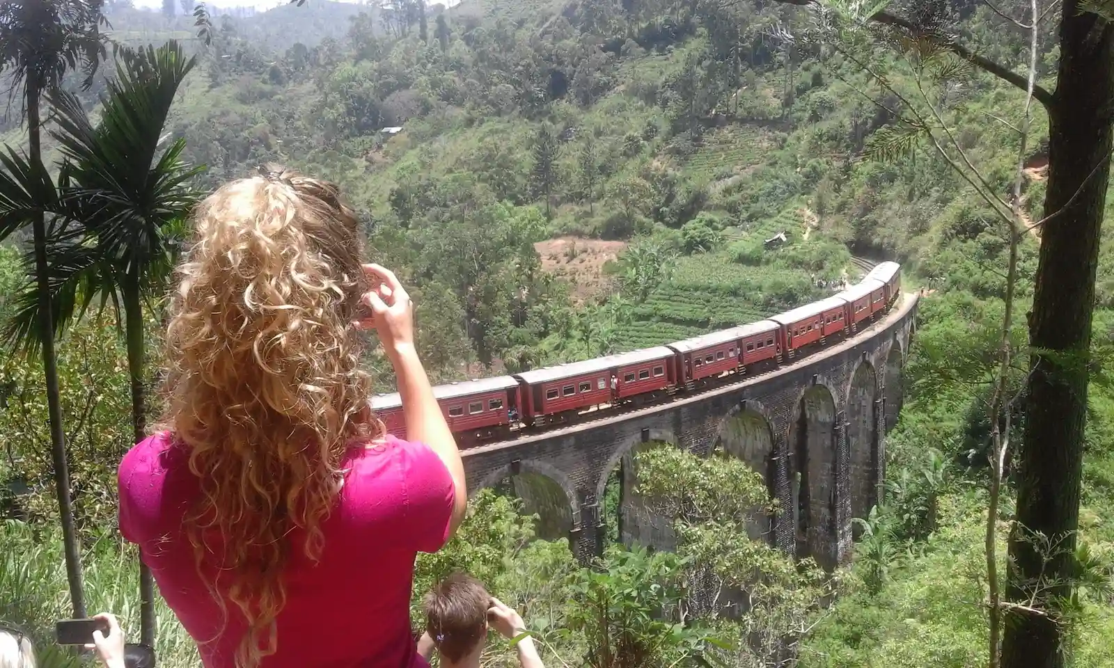 Kandy Temple, Botanical Gardens and Family Leisure — Sri Lanka family tour